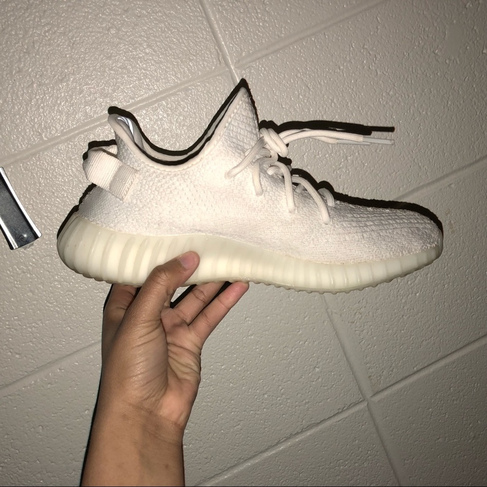 V2 - Picture 2 of 3